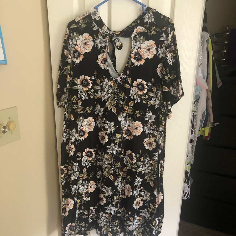 Light floral Casual summer dress